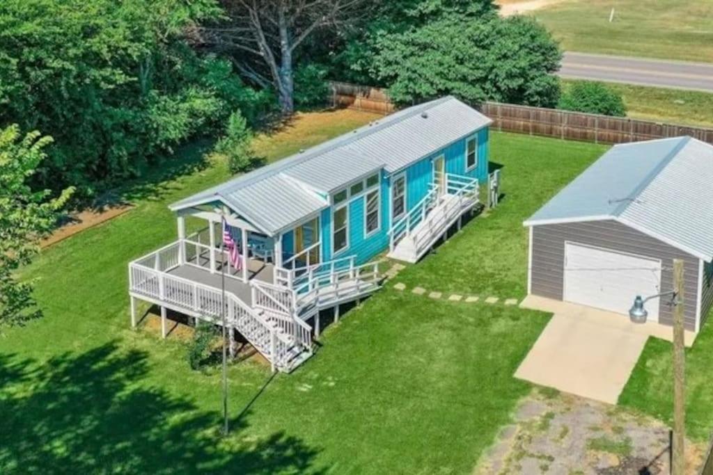 The Little Getaway-Sleeps 4, Firepit, Pet Friendly Villa Pottsboro Exterior photo